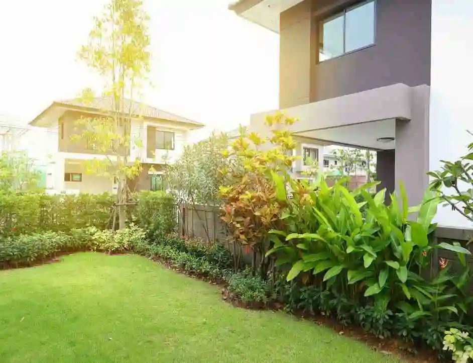 artificial green grass for lawn in bangalore,Artificial Turf Installation Near Me in Bangalore.Artificial Grass For Balcony Near Me